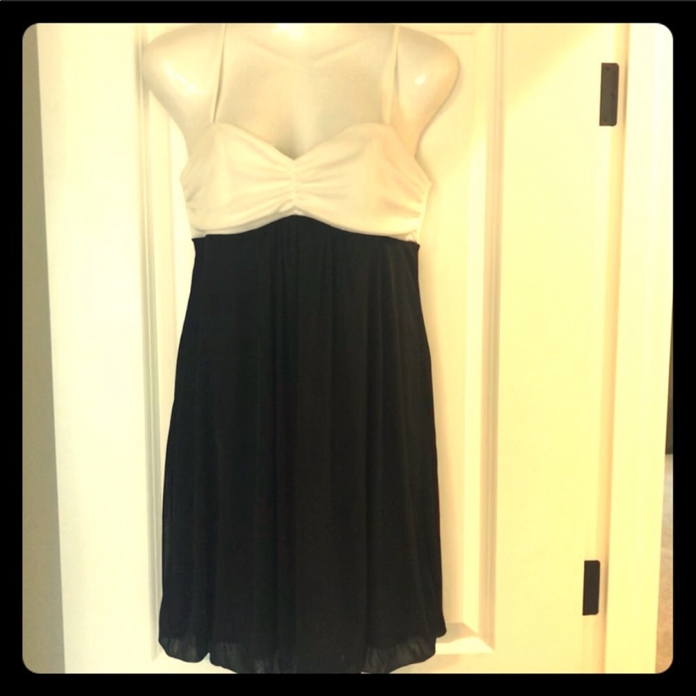 Black And White Empire Waist Dress